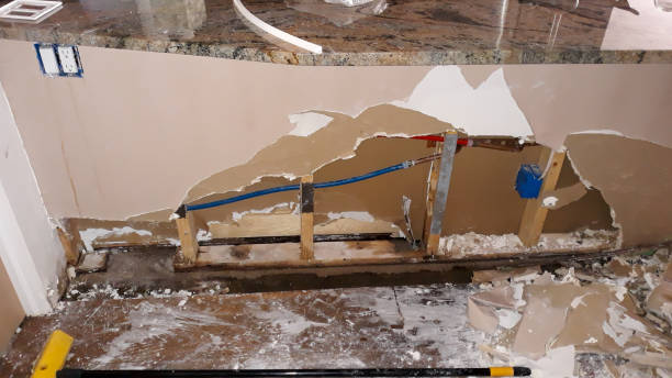 Best Emergency water damage restoration  in Walnut, CA